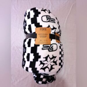 NWT PINK Victoria's Secret Sherpa Throw Blanket Peace Signs Dogs